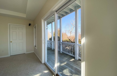 Charlestown House | Spacious house with water views for beach and kayak adventures