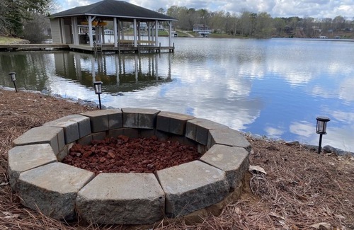 Bracey House | Spacious Lakefront Home, Amazing Views, Nice Dock, Sleeps 20 comfortably-Private