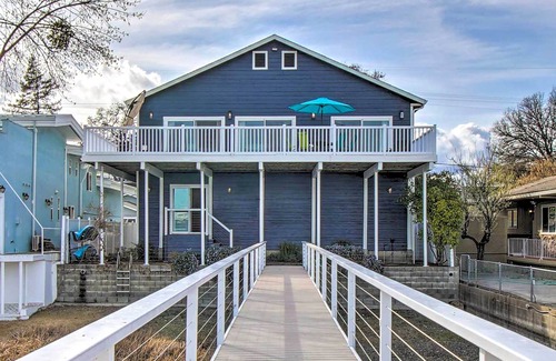 Lakeport House | Spacious Lakeport Home w/Dock & Mtn Views!