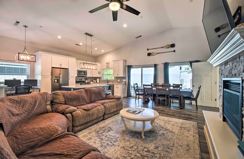North Lakeport House | Spacious Lakeport House on Clear Lake w/Dock