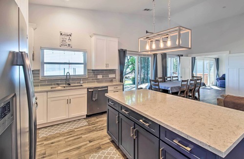 North Lakeport House | Spacious Lakeport House on Clear Lake w/Dock
