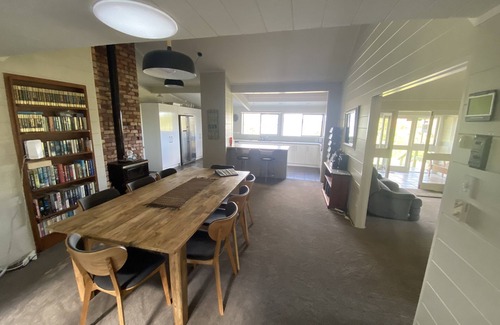 Kawaha Point House | Spacious lakeside retreat at The Willows, Lake Rotorua
