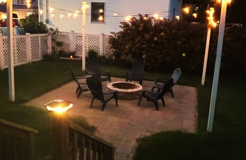 Ferrysburg House | Spacious lakeview home within minutes of beaches, state parks and shopping.