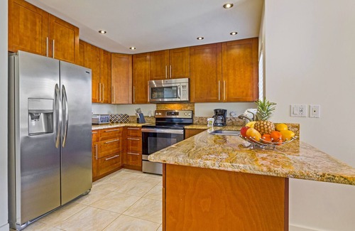 Kapalua House | Spacious Lanai Retreat: Kapalua Maui's Golf Villa with Breathtaking Views 14T 1-2