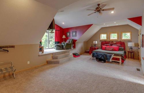 Walker House | Spacious Leech Lake Home on 2 Private Acres, 200' of lake shore 15 Minutes to Walker with boat lift, dock, swimming, fire pit