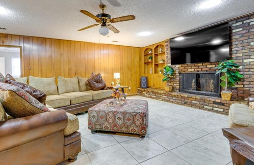 Little Rock House | Spacious Little Rock Home with Patio - 9 Mi to Dtwn!