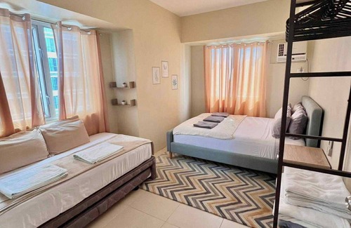 Bakilid Cabin | Spacious lodge in terrific Mandaue City with AC, WiFi