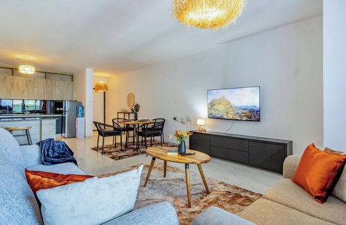 Kilimani Apartment | Spacious Loft in Lavington With Pool + Gym & Playground