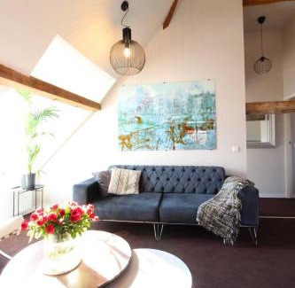 Vianen Apartment | Spacious loft in listed building