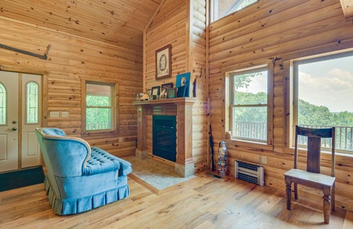 Fairland House | Spacious Log Cabin in Fairland, 1 Mi to Grand Lake