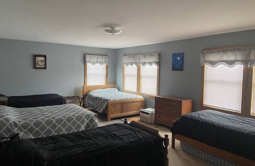 Jefferson Cabin | Spacious Log Home Retreat With Amazing 25 mile View Of Delaware County