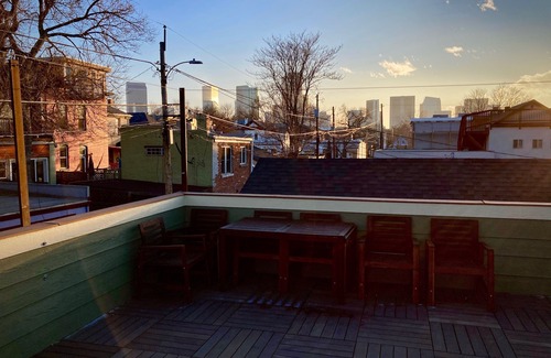 Curtis Park House | Spacious Lounging Comfort w/500 sqft Rooftop Deck Overlooking Downtown Denver