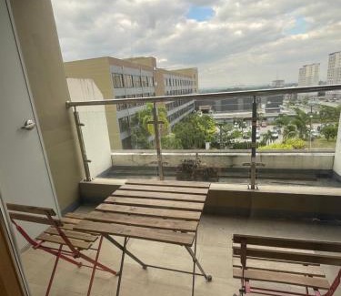 Clark Freeport Apartment | Spacious Luxury Condo w/kitchen beside Hilton Clark D’Heights