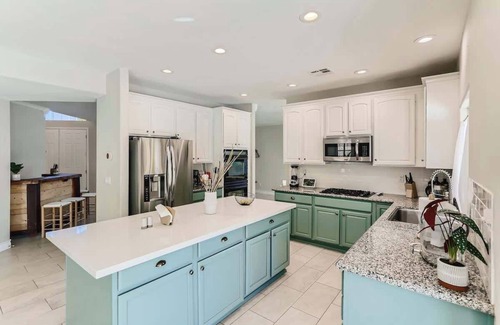 Rhodes Ranch House | Spacious Luxury Desert Retreat with Heated Pool, Putt putt and a playground for