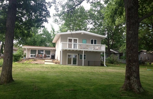 Osage Beach Cottage | Spacious Luxury Lake Cottage, beautiful flat lawn and breathtaking views!