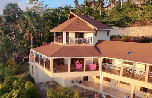 Whitehouse Villa | Spacious luxury villa in Whitehouse, Jamaica, with expansive ocean views.