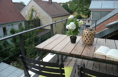 Regensburg Apartment | Spacious maisonette apartment with roof terrace in an ideal location