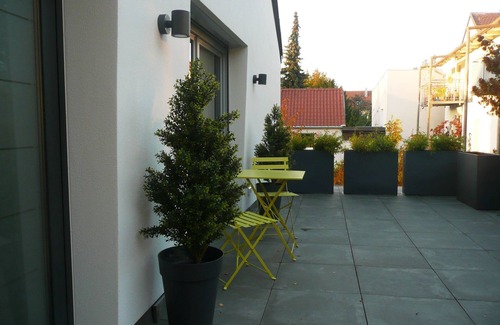 Regensburg Apartment | Spacious maisonette apartment with roof terrace in an ideal location