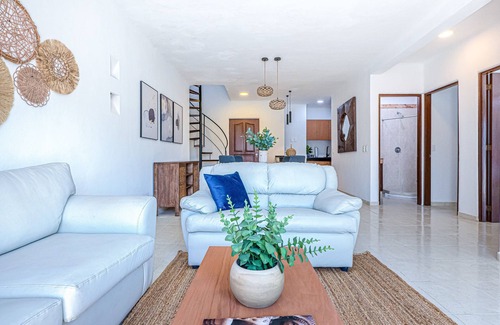 12th Street Apartment | Spacious modern apartment with private balcony, pool access & steps to the beach