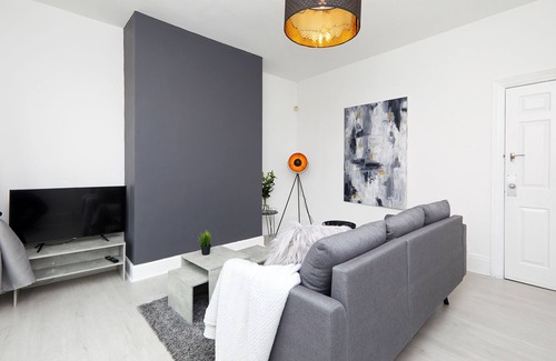Sheffield House | Spacious Modern 5 Bedroom Sheffield House