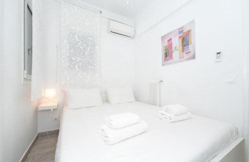 Ilisia Apartment | Spacious Modern Apartment in Athens near Metro