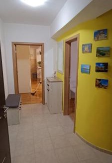Kisela Voda Apartment | Spacious Modern Apartment with Private Parking