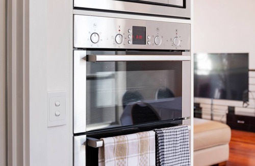 Collingwood House | Spacious Modern Comfy 15 Minute Walk to CBD