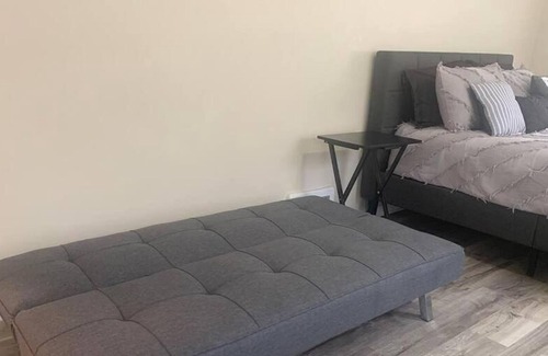Calumet City House | Spacious Modern Getaway Mins From Major Retail