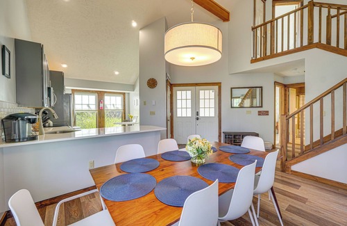 Tannersville House | Spacious Modern Home ~ 1 Mi to Camelback Mountain!