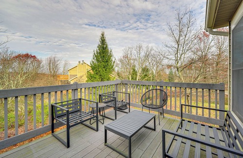 Tannersville House | Spacious Modern Home ~ 1 Mi to Camelback Mountain!