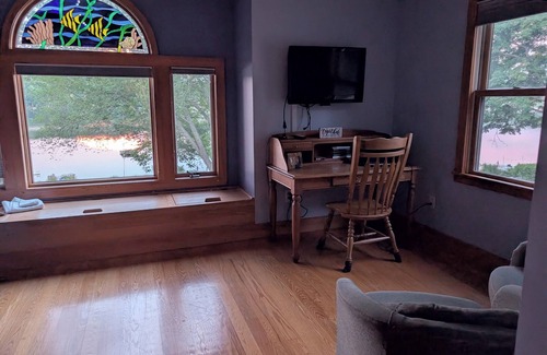 Andover House | Spacious modern home on private lake