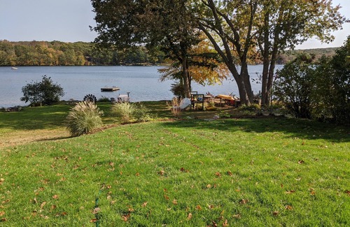Andover House | Spacious modern home on private lake