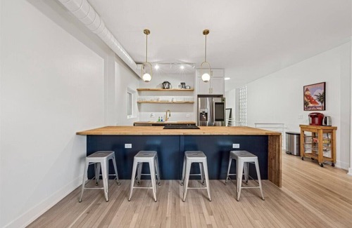University Village / Little Italy House | Spacious Modern Retreat with Unique Charm