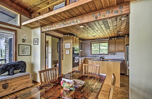 Flint Hill House | Spacious Mountain Home: Family, Pet & WFH Friendly