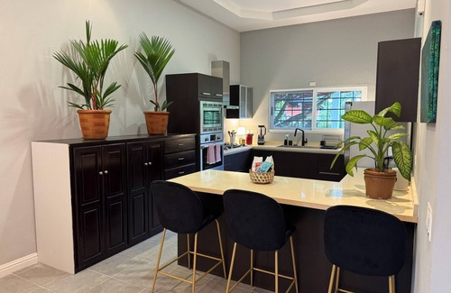 El Valle de Anton Villa | Spacious mountain villa with 5 bedrooms and brand new AC