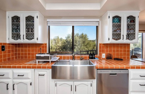 Oakhurst House | Spacious Mountain View Home - Pool, Spa, Game Room & Stunning Views [Sleeps 13]
