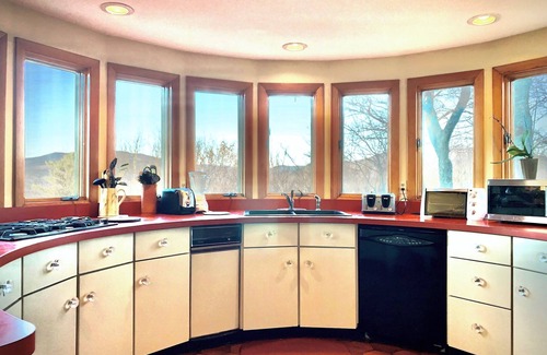 Campton House | Spacious Mtn Top Contemporary - Spectacular Views - in Waterville Estates