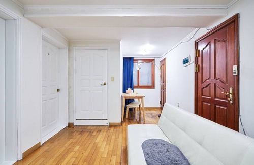 Hoehyeon-dong House | ★SPACIOUS★MYEONGDONG★ 2BDR2BATH- 2MIN WALK★