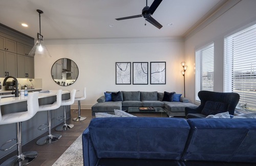 Eastwood House | Spacious Nashville Home With Movie Theater & Games! 8 mins to Broadway!