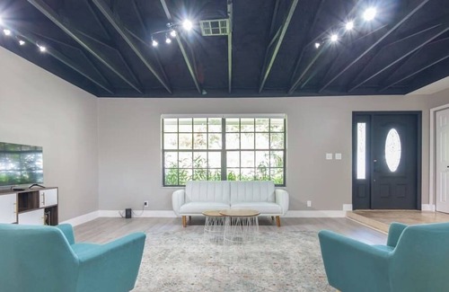 Cooper City House | Spacious New Large Pool Backyard