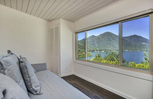 Clear Lake House | Spacious, Newly Remodeled Home with great Views with EV Charger