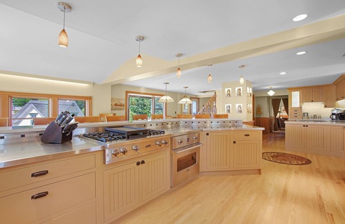Port Clyde House | Spacious, Newly Remodeled House With Chef Kitchen On The Ocean
