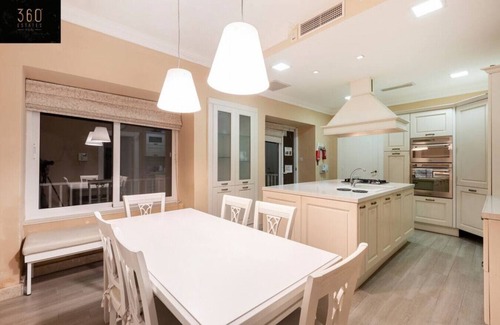 St. Andrew's House | Spacious NUM1 house in Swieqi - Sleeps 18 w/WIFI