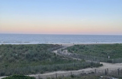 Midtown Ocean City Condo | Spacious, Ocean Front condo In Midtown OC, 2nd floor views with dunes and surf