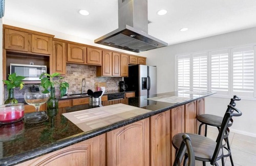 Scottsdale Estates Nine House | Spacious Old Town Heated Private Pool FirePit/Yard, Games
