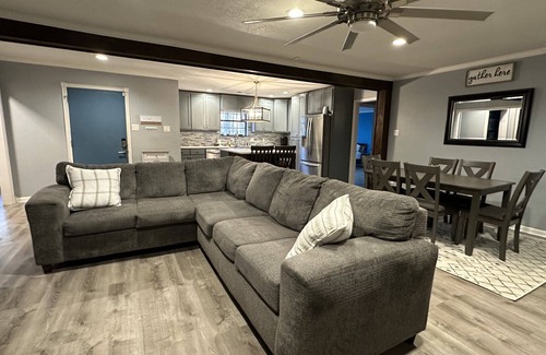 Austin House | Spacious, open concept 4-bedroom home in welcoming Austin, In Ground Pool,WiFi