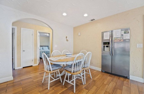 Westside Santa Cruz House | Spacious Open Floor Plan