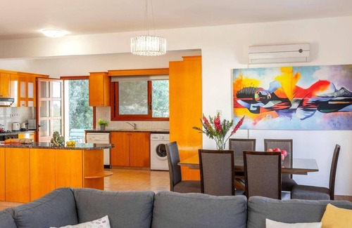 Latchi Villa | Spacious open plan villa