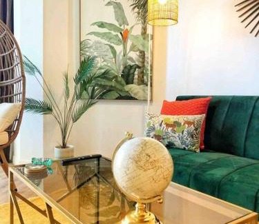 Newton Apartment | Spacious Park Views with Spa, Pool, Gym, Netflix