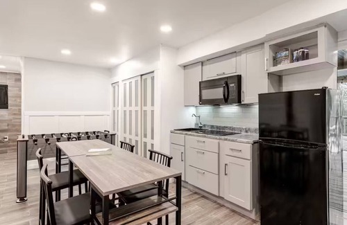 Cresco House | “Spacious Poconos Home Hot Tub Game Room & Theater”
